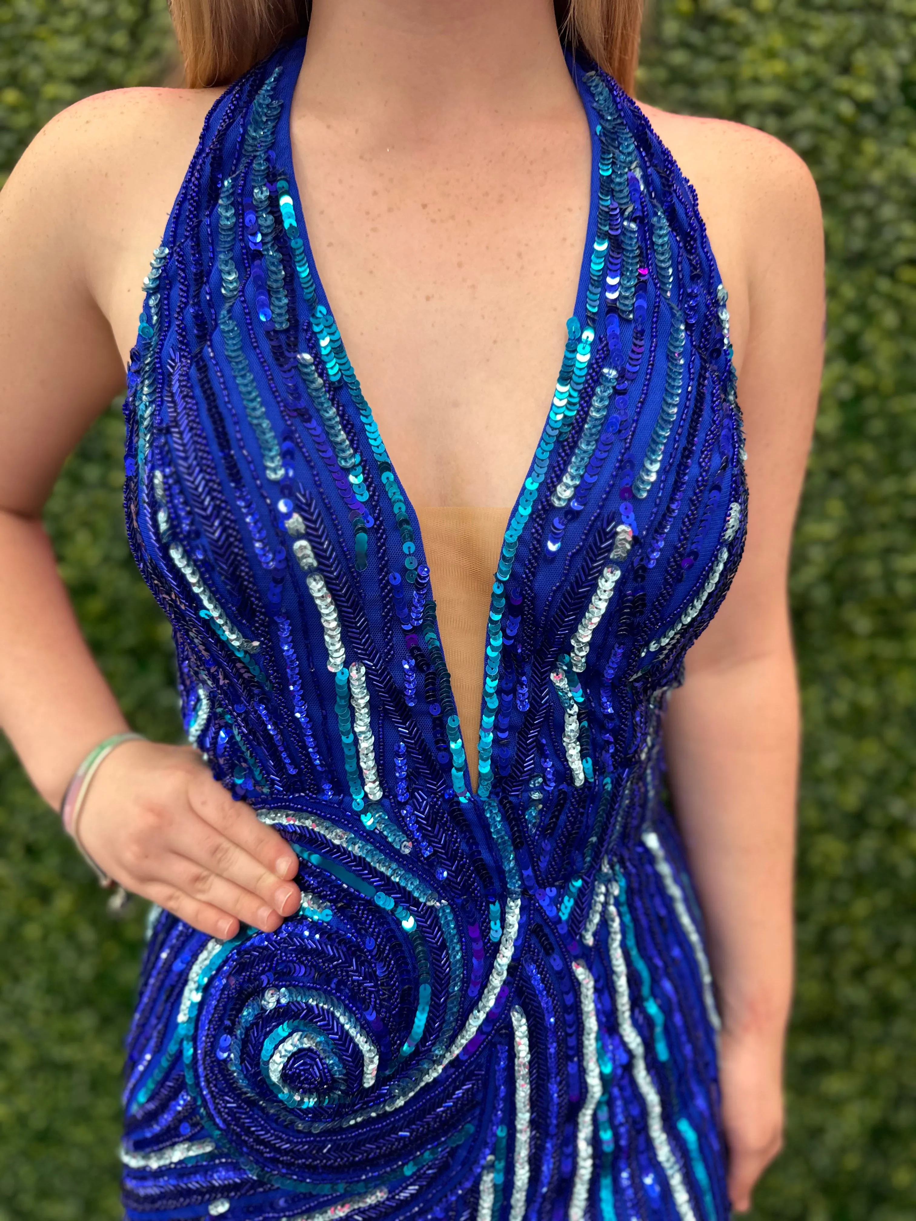Ashley Lauren 4791 Size 2 Royal Halter Formal Cocktail Dress Sequins Homecoming Backless Short Gown