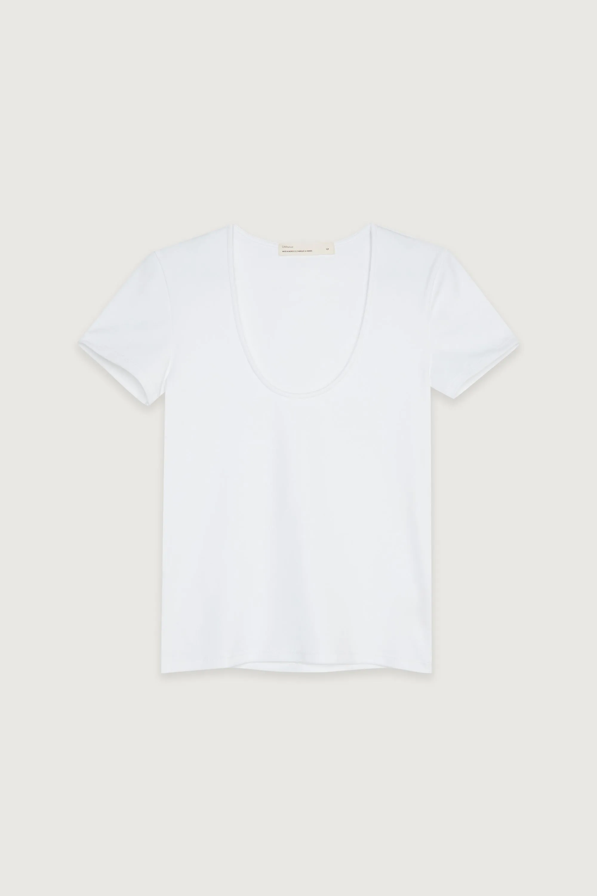 FITTED SCOOP NECK TEE