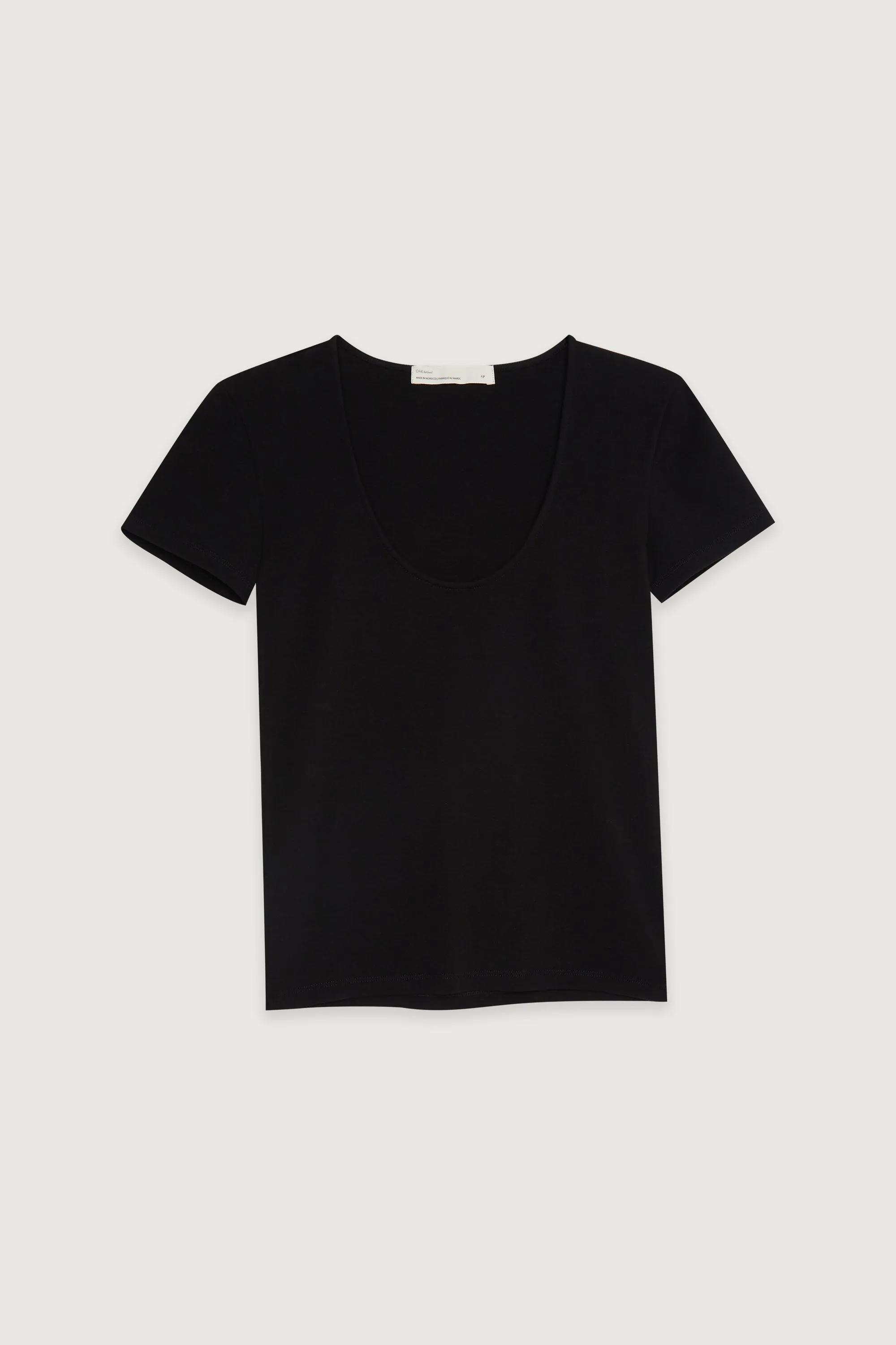 FITTED SCOOP NECK TEE