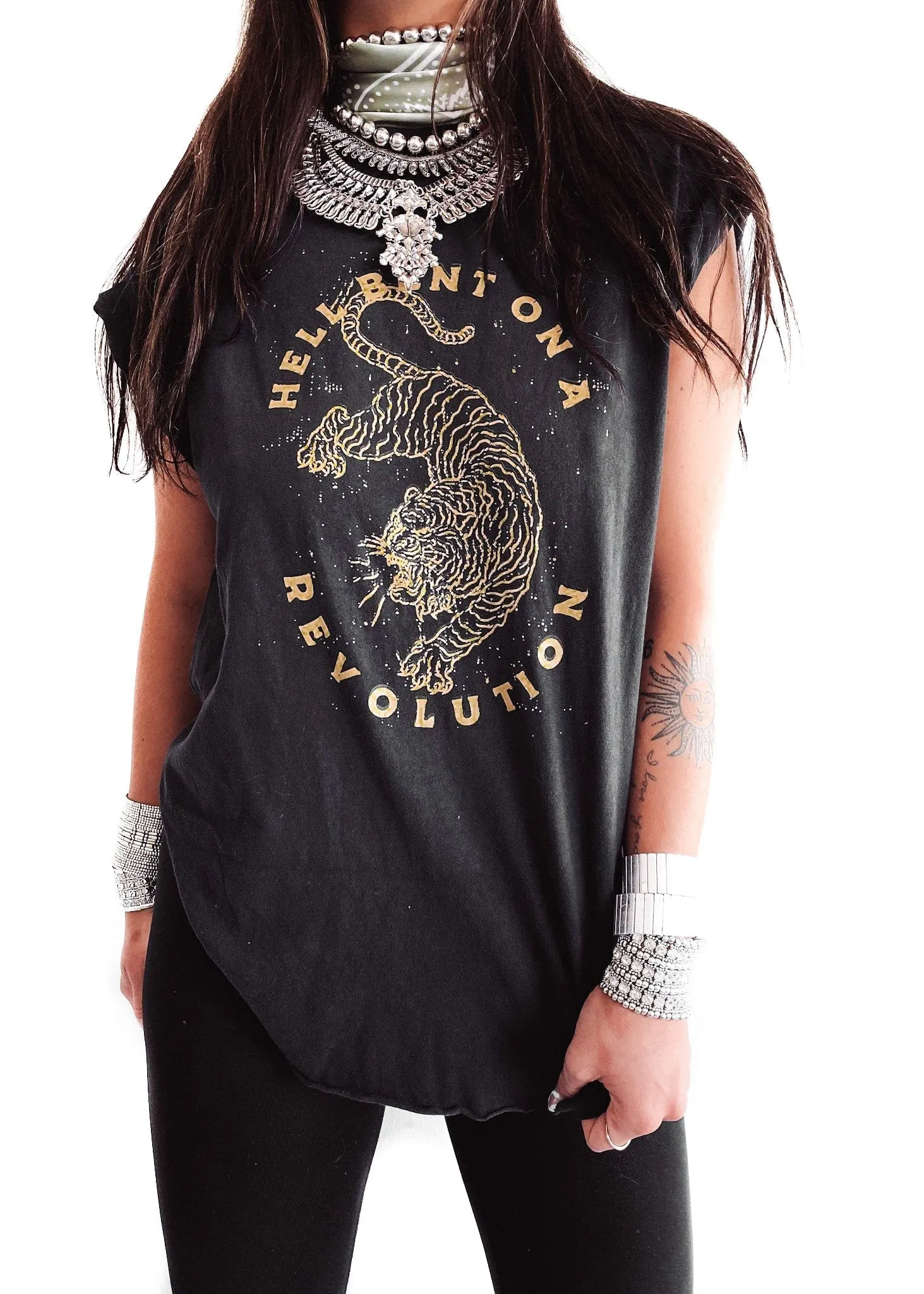 HELL BENT ON A REVOLUTION SIDE SLIT TEE