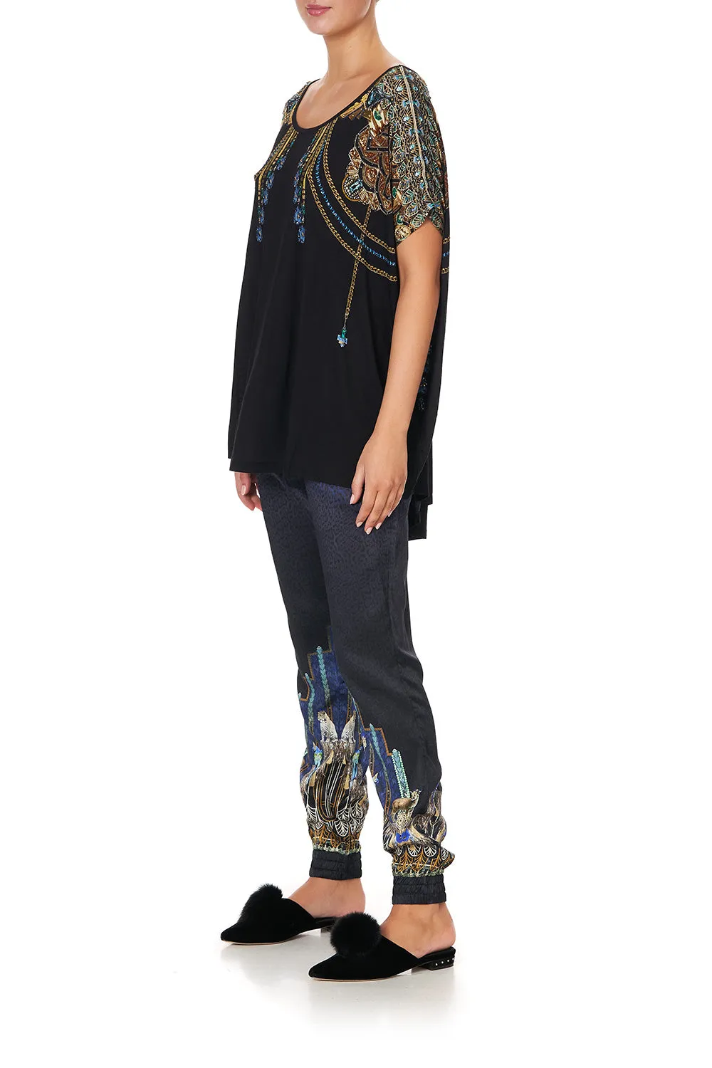 LOOSE FIT TEE DRIPPING IN DECO