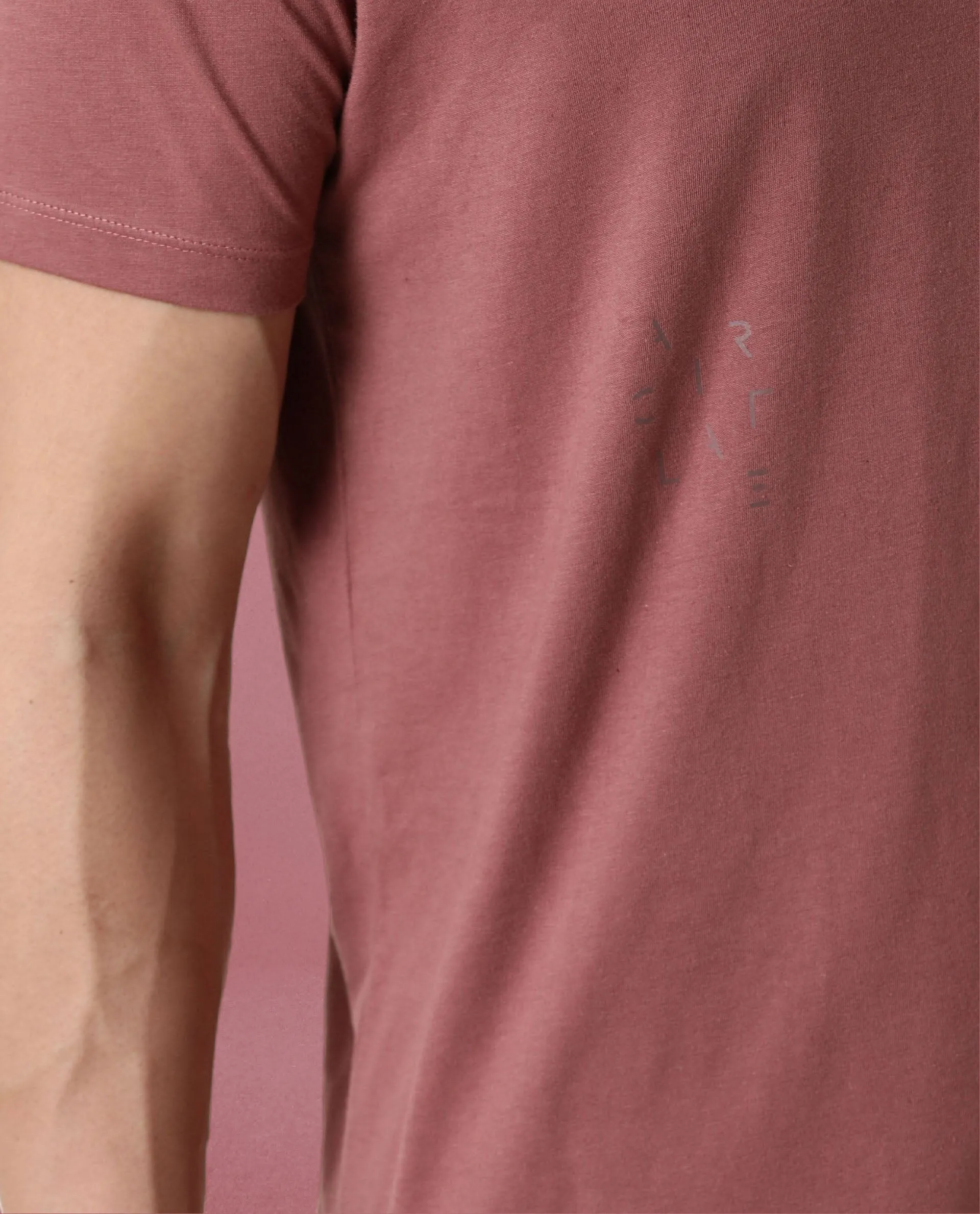Rare Rabbit Articale Men's Cleok Pink Solid V-Neck Relaxed Fit Half Sleeves T-Shirt